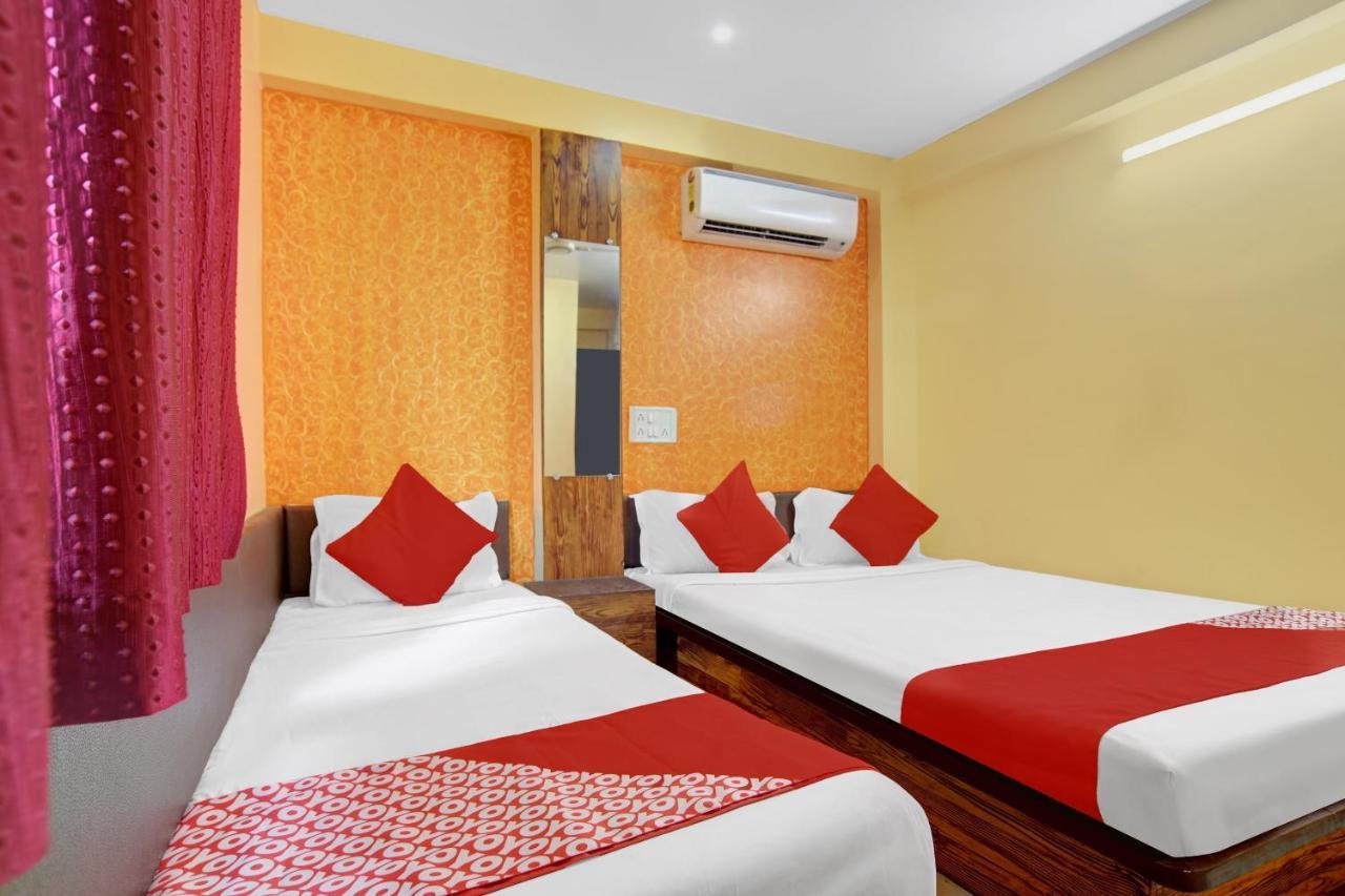 Oyo 79454 Shree Laxmi Palace Hotel Ujjain Esterno foto