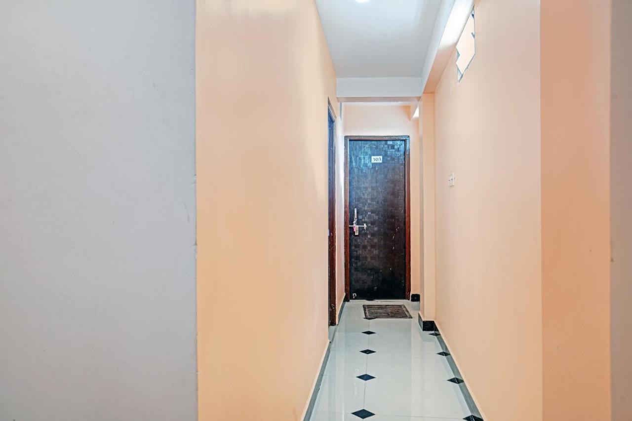 Oyo 79454 Shree Laxmi Palace Hotel Ujjain Esterno foto